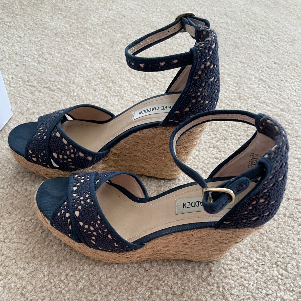 Steve Madden Marvin Navy Blue Wedges size 8